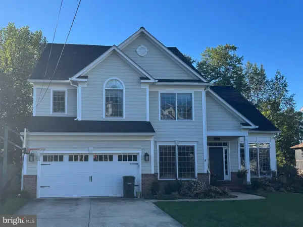 5850 26th St N, ARLINGTON, VA 22207