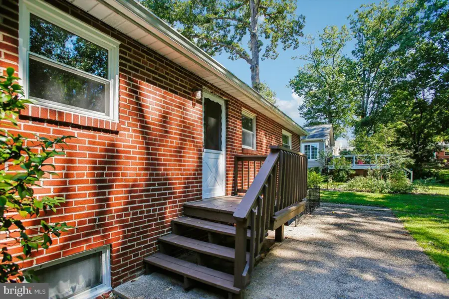 6816 29th St N, Arlington, VA 22213 - #3