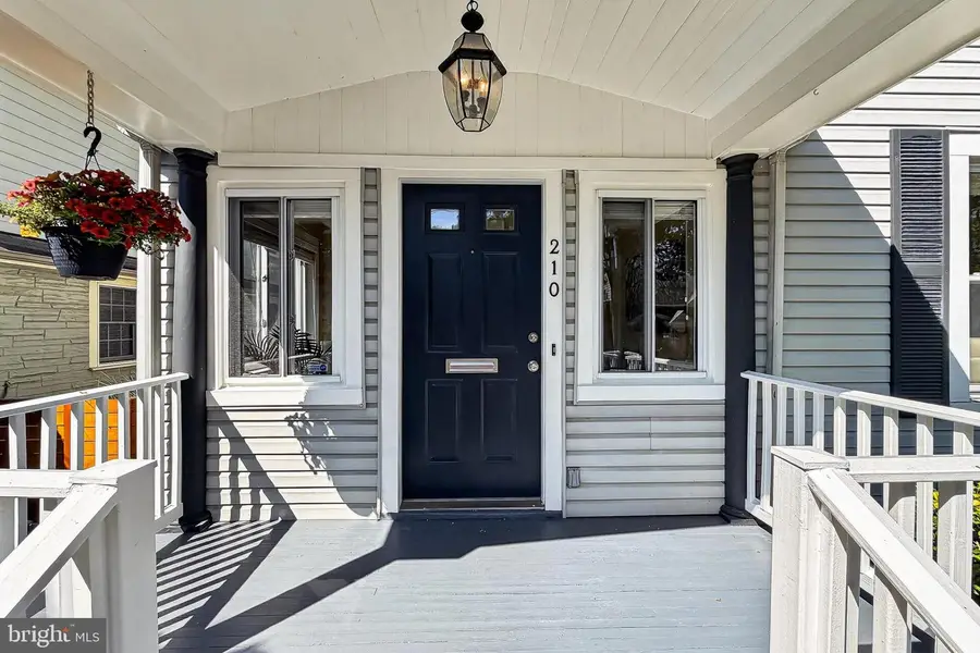 210 S Barton St S, Arlington, VA 22204 - #2