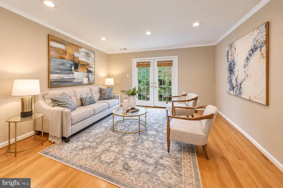 1804-b 9th St S, Arlington, VA 22204 - #2