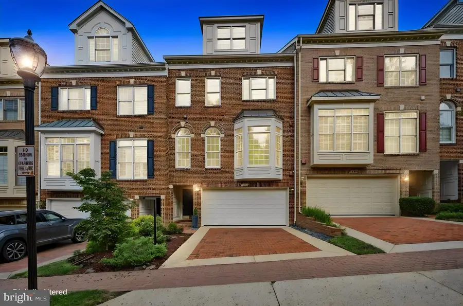 2131 N Scott St N, Arlington, VA 22209 - #2