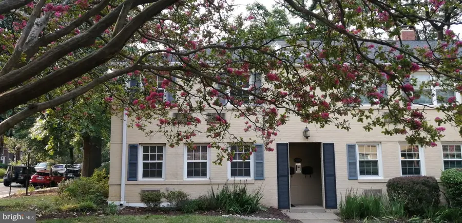111 N George Mason Dr N #1, Arlington, VA 22204 - #3