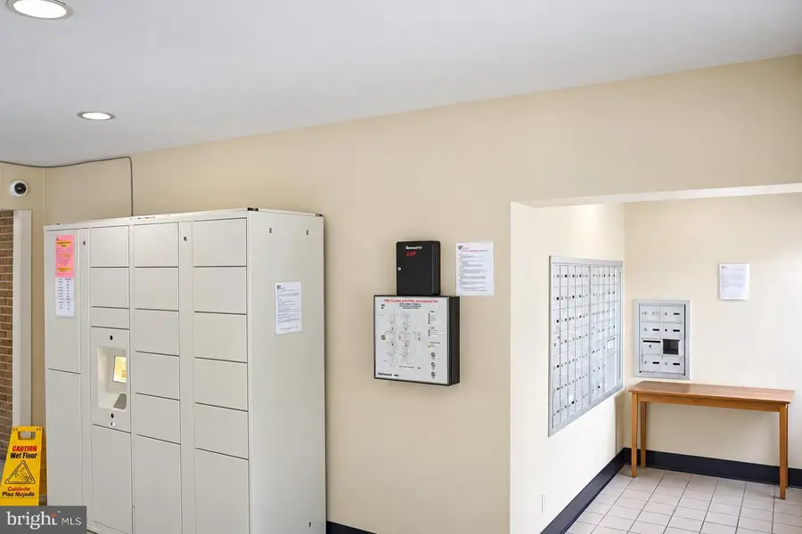 750 S Dickerson St #103, Arlington, VA 22204 - #2