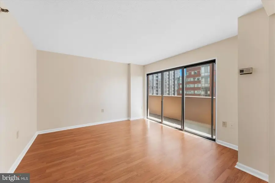 1301 N Courthouse Rd #1216, Arlington, VA 22201 - #2