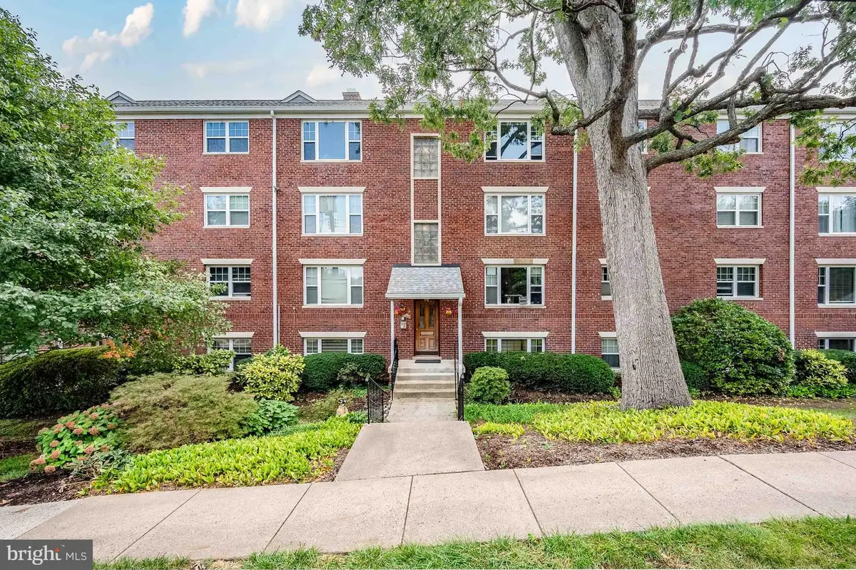 1402 12th St N #s205, Arlington, VA 22209 - #1
