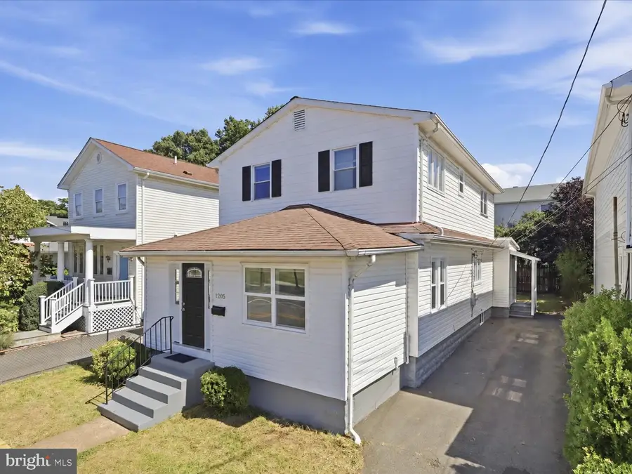 1205 Quincy St, Arlington, VA 22201 - #2