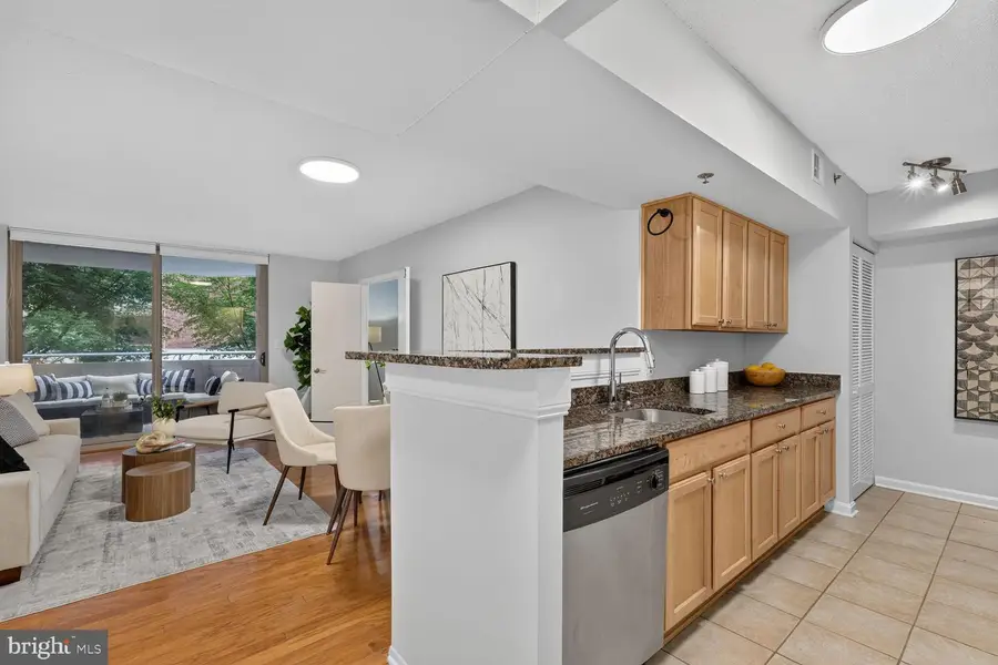 1001 N Vermont St #214, Arlington, VA 22201 - #3