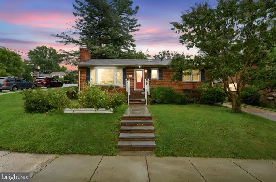 899 N Nottingham St, Arlington, VA 22205 - #2