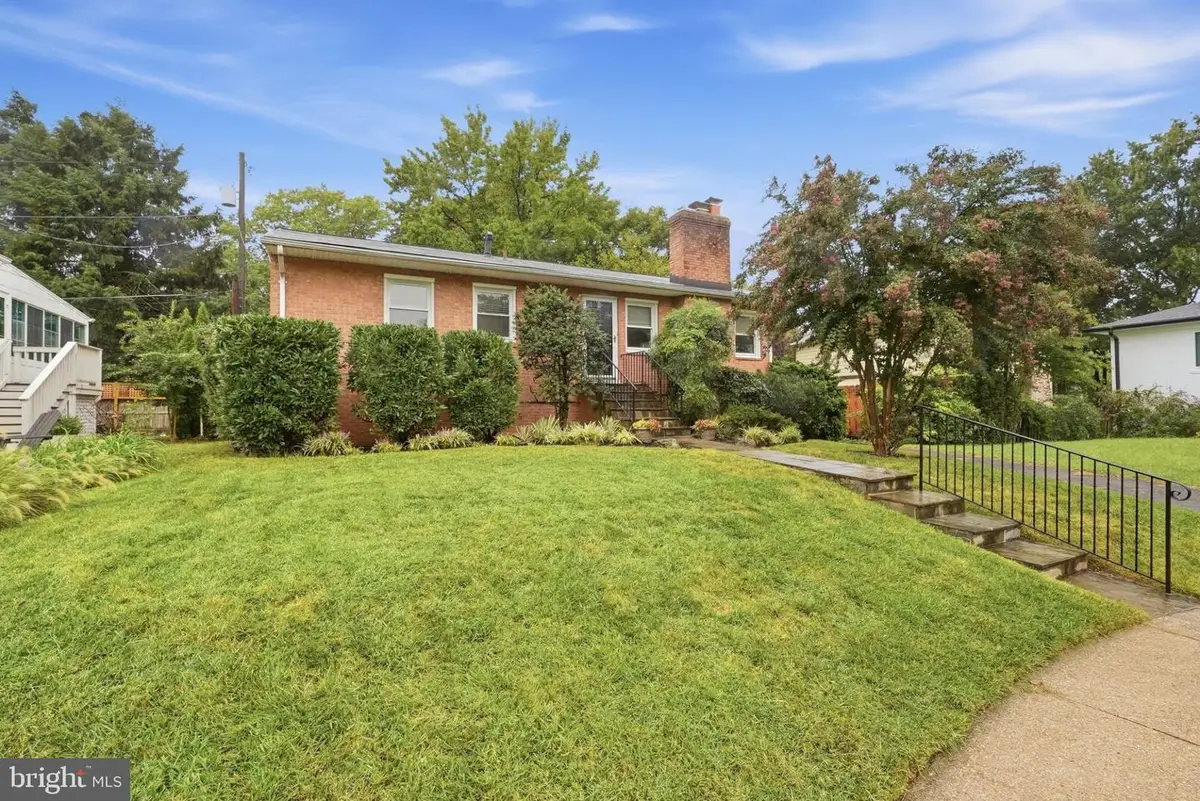 620 S Ivy St, Arlington, VA 22204 - #1