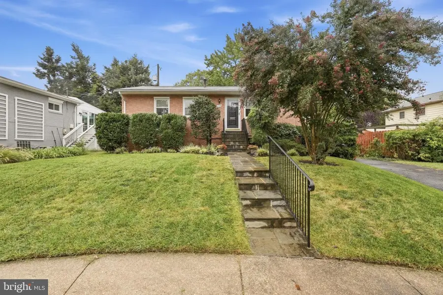 620 S Ivy St, Arlington, VA 22204 - #2