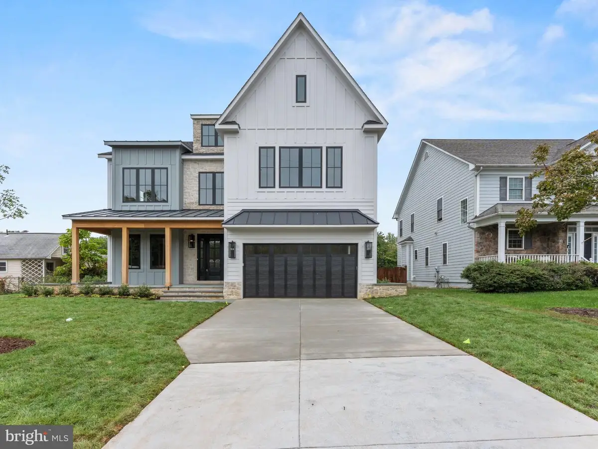 415 N Harrison St, Arlington, VA 22203 - #1