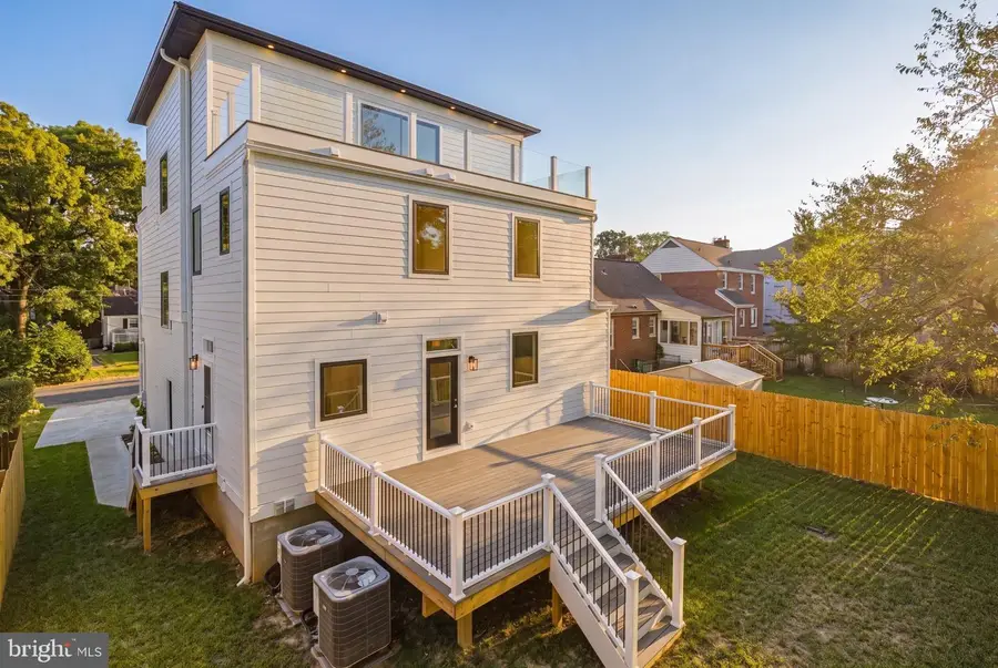 5709 5th St S, Arlington, VA 22204 - #2