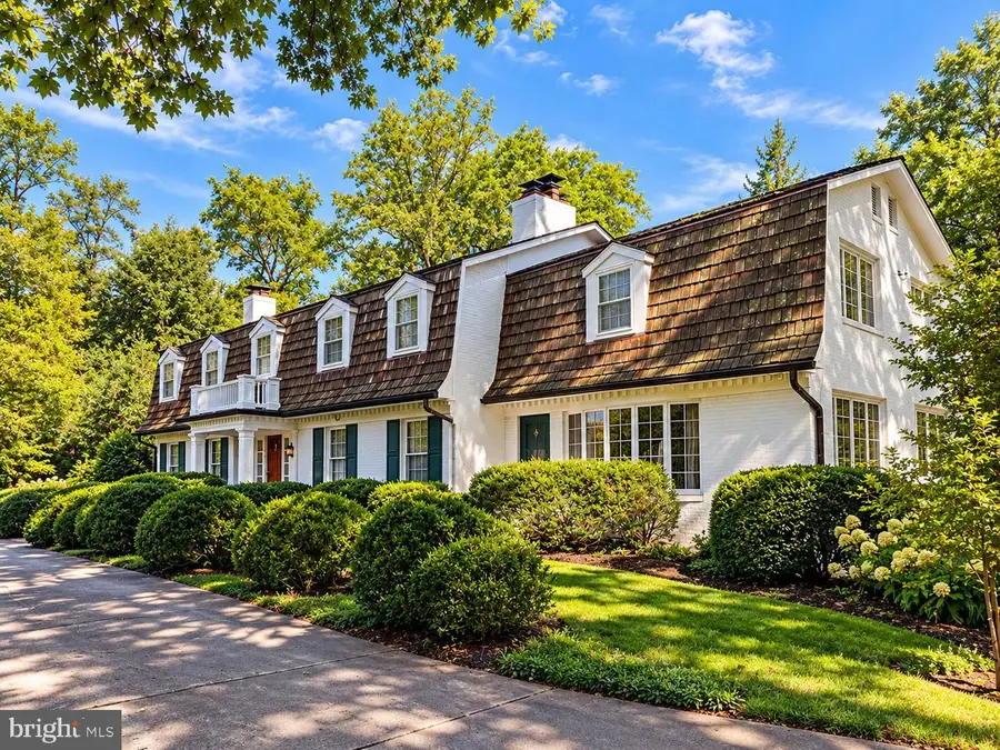3525 Roberts Ln, Arlington, VA 22207 - #2