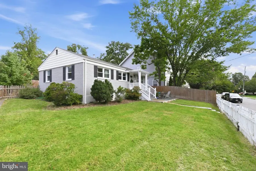 3917 17th St N, Arlington, VA 22207 - #2