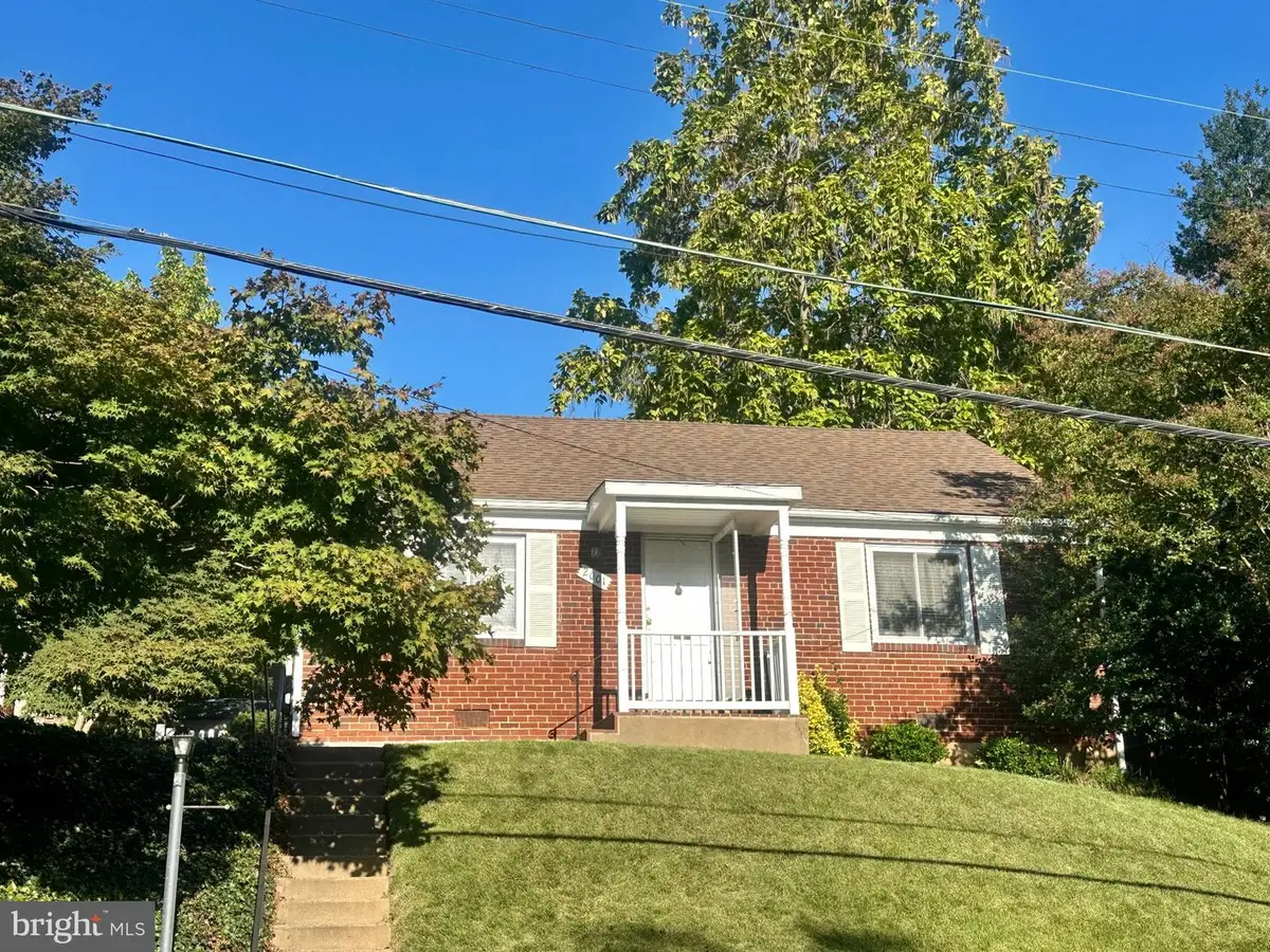 2001 S Quincy St, Arlington, VA 22204 - #1