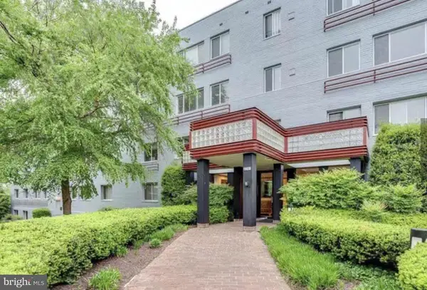 3701 5th St S #407, ARLINGTON, VA 22204