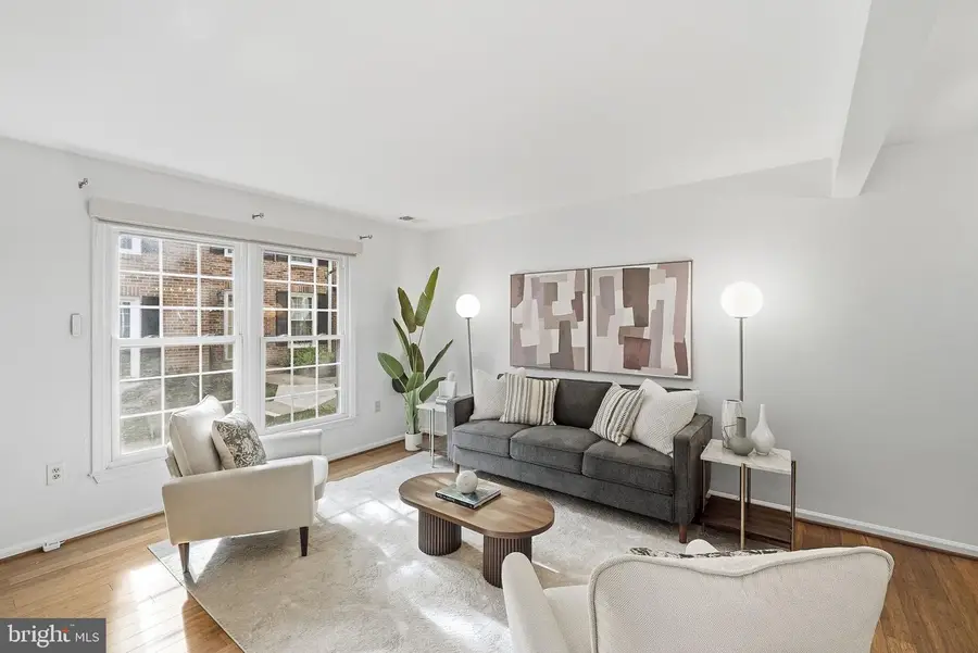 2568 S Arlington Mill Dr #1, Arlington, VA 22206 - #3