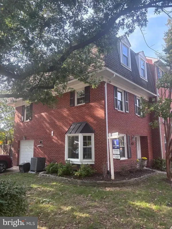 3341 5th St S #3341, ARLINGTON, VA 22204