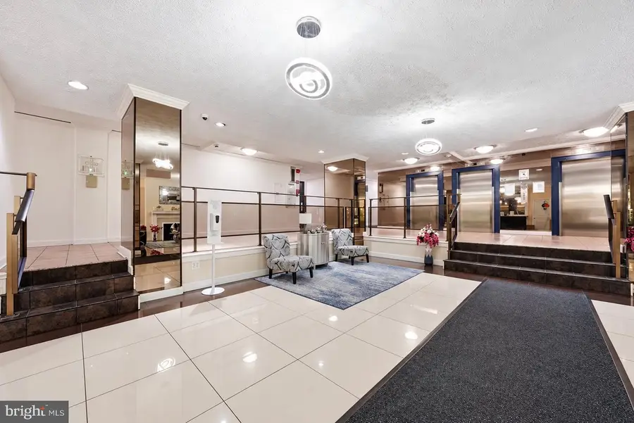1111 Arlington Blvd #427, Arlington, VA 22209 - #3
