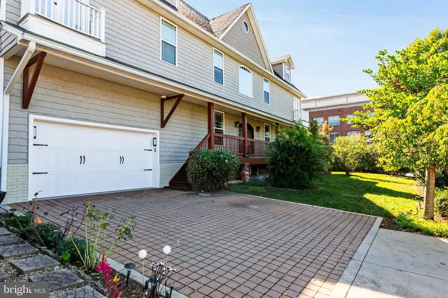 2710 11th St S, Arlington, VA 22204 - #3