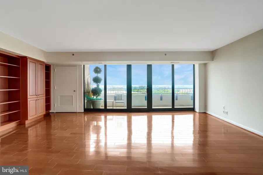 1200 Crystal Dr #912, Arlington, VA 22202 - #3