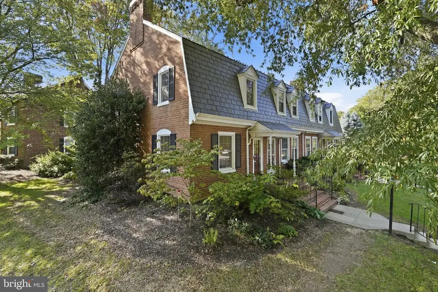 4122 36th St S, Arlington, VA 22206 - #2