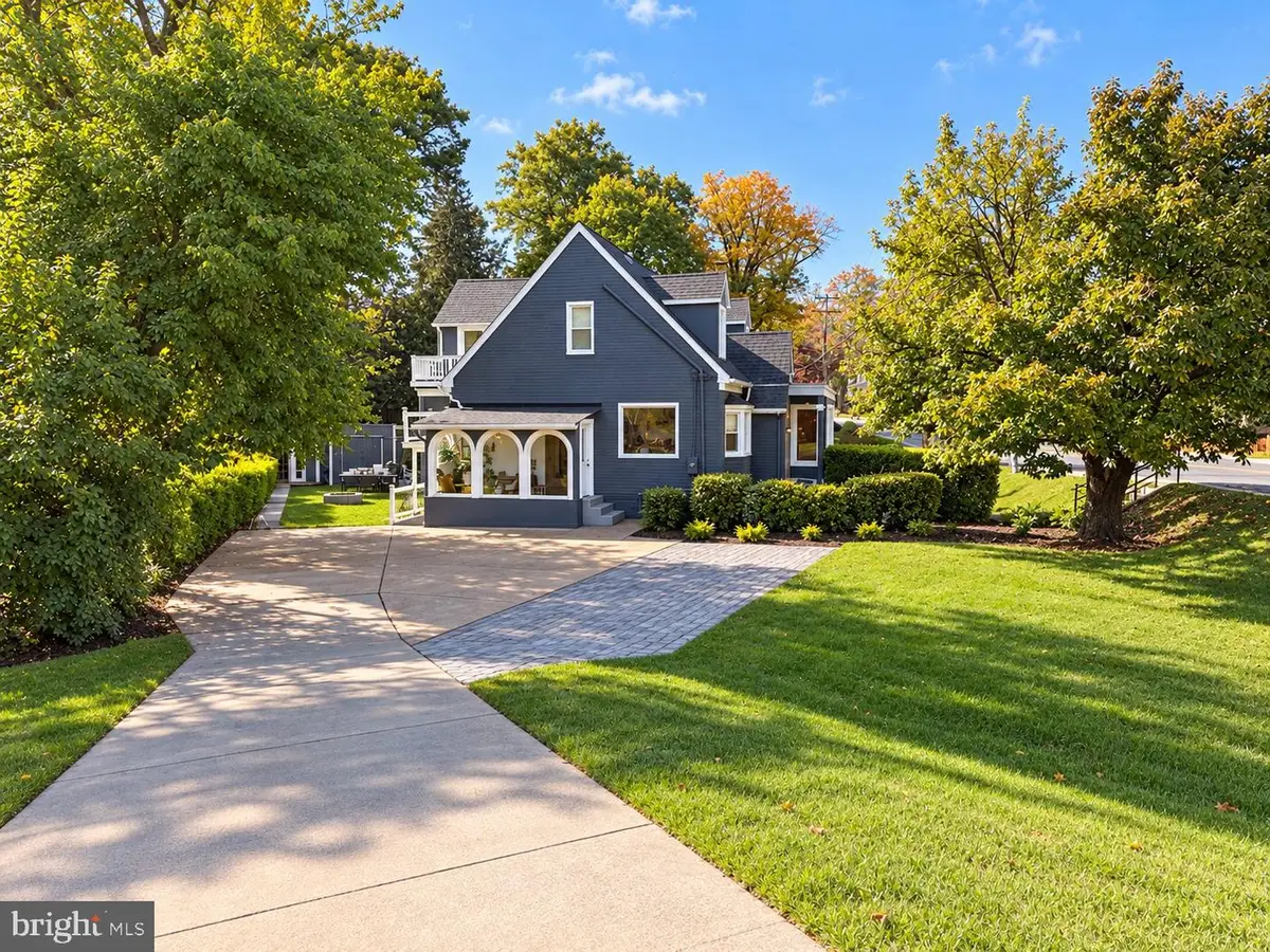 4708 Washington Blvd, Arlington, VA 22205 - #1