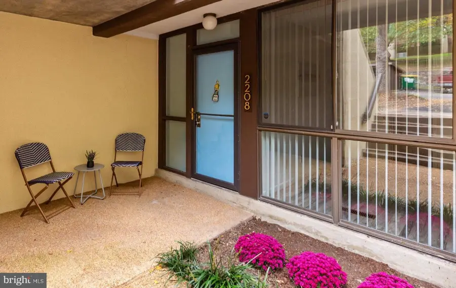 2208 S Randolph St #1, Arlington, VA 22204 - #3