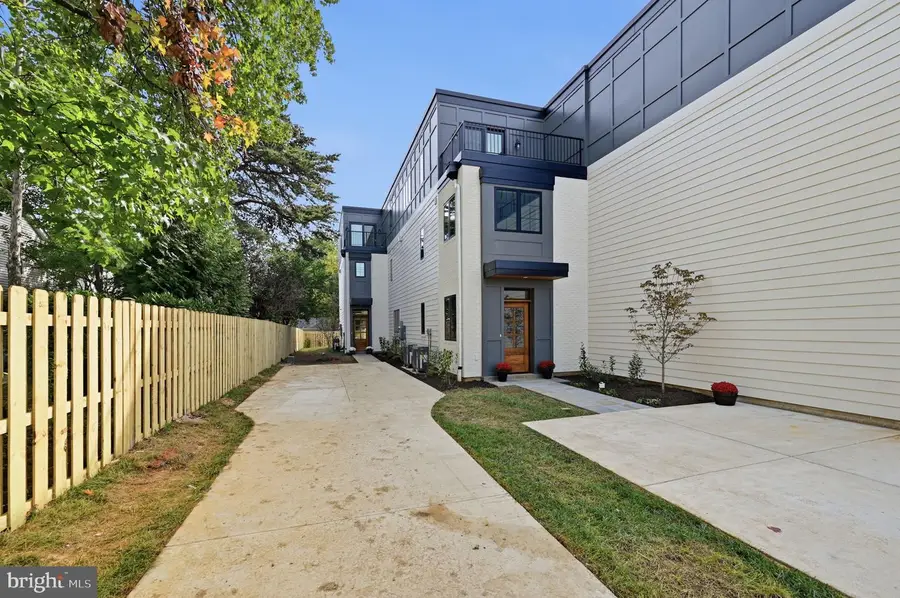 1225 N Quincy St, Arlington, VA 22201 - #3