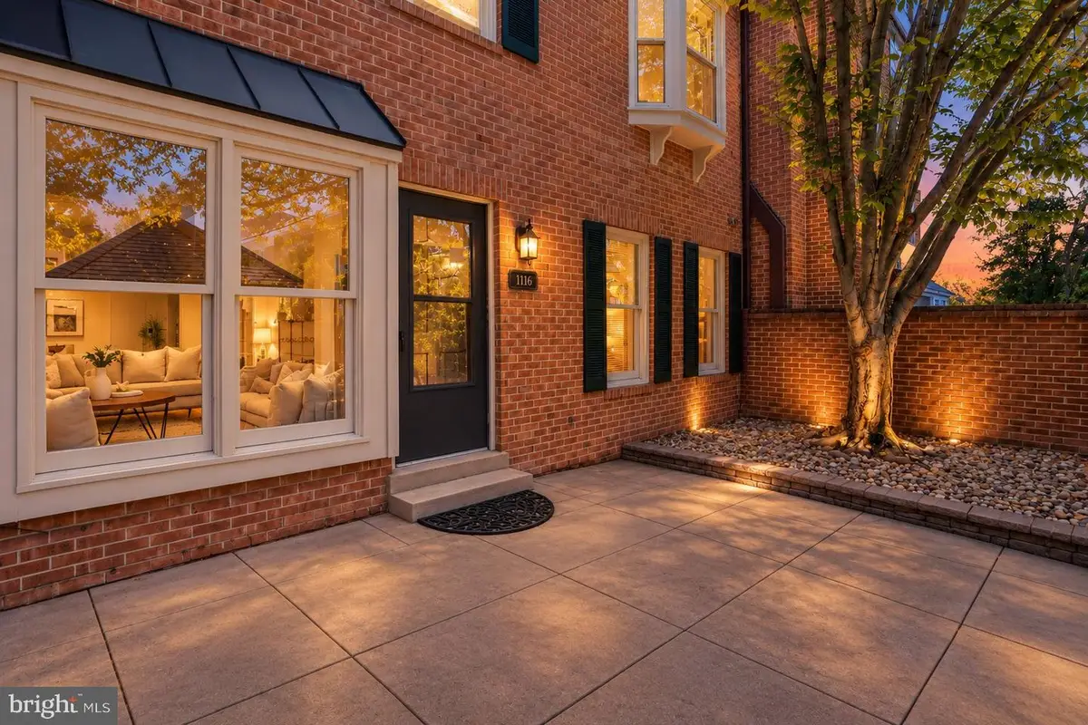 1114 N Taylor St #a, Arlington, VA 22201 - #1