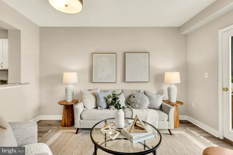 1050 N Taylor St #1404, Arlington, VA 22201 - #3
