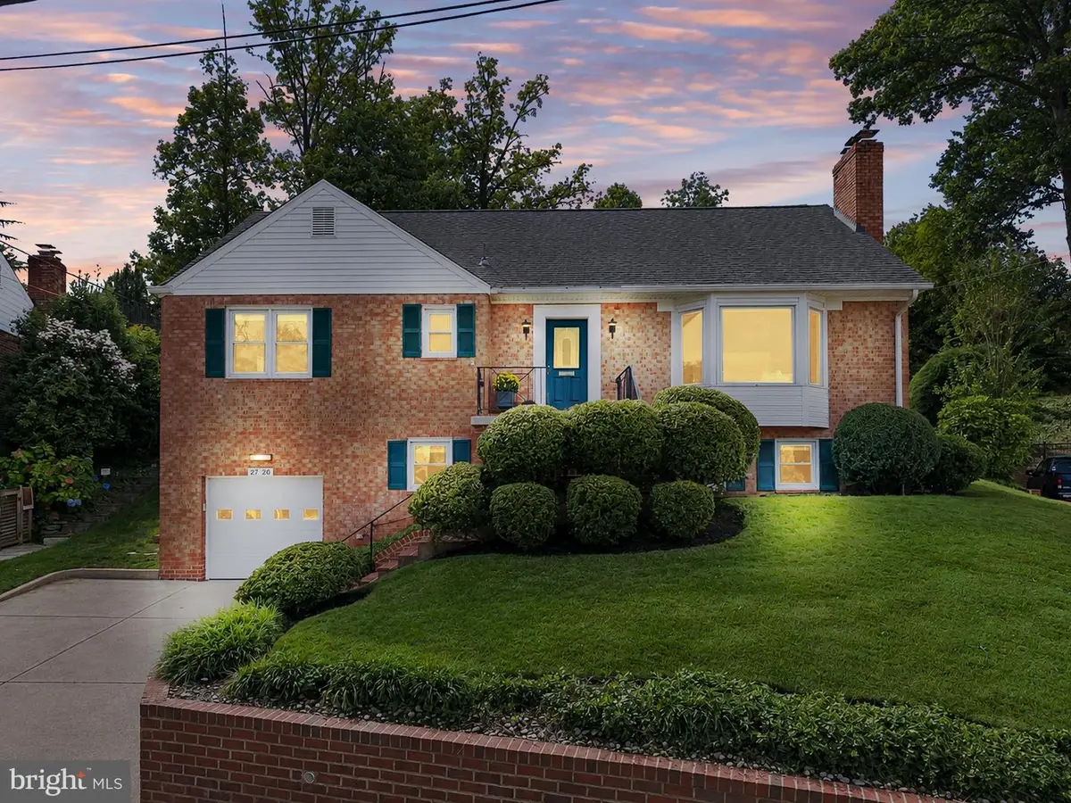 2720 S Grove St, Arlington, VA 22202 - #1