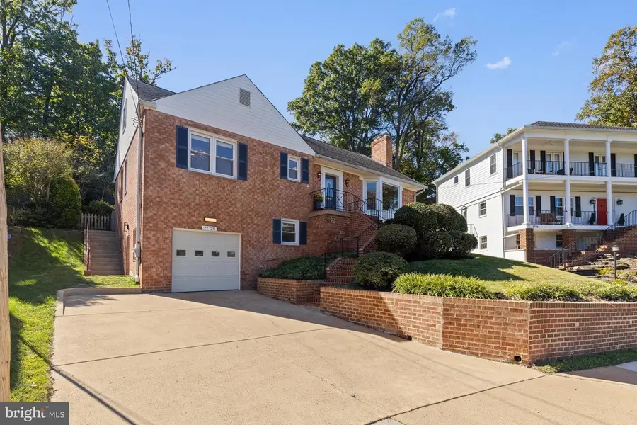 2720 S Grove St, Arlington, VA 22202 - #3