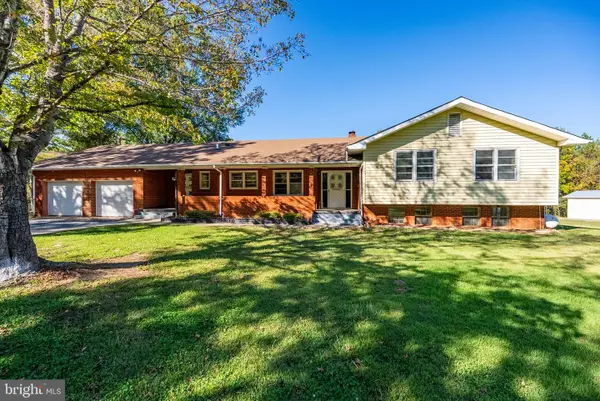 687 Hixburg Road, PAMPLIN, VA 23958