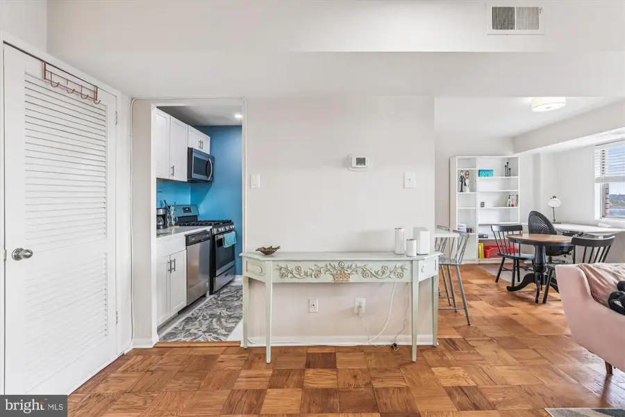 5340 Holmes Run Pkwy #1119, Alexandria, VA 22304 - Image #3