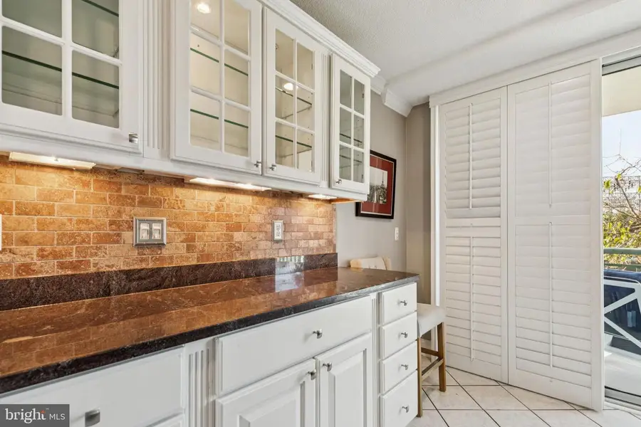 501 Slaters Ln #108, Alexandria, VA 22314 - Image #3