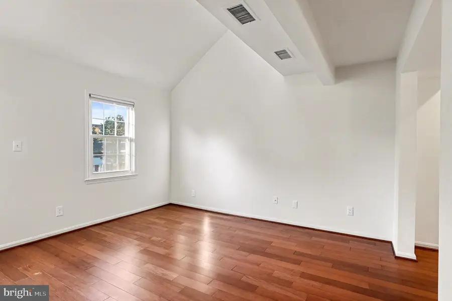 603 Bashford Ln #3, Alexandria, VA 22314 - Image #3