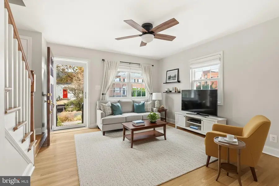 317 E Oak St, Alexandria, VA 22301 - Image #3