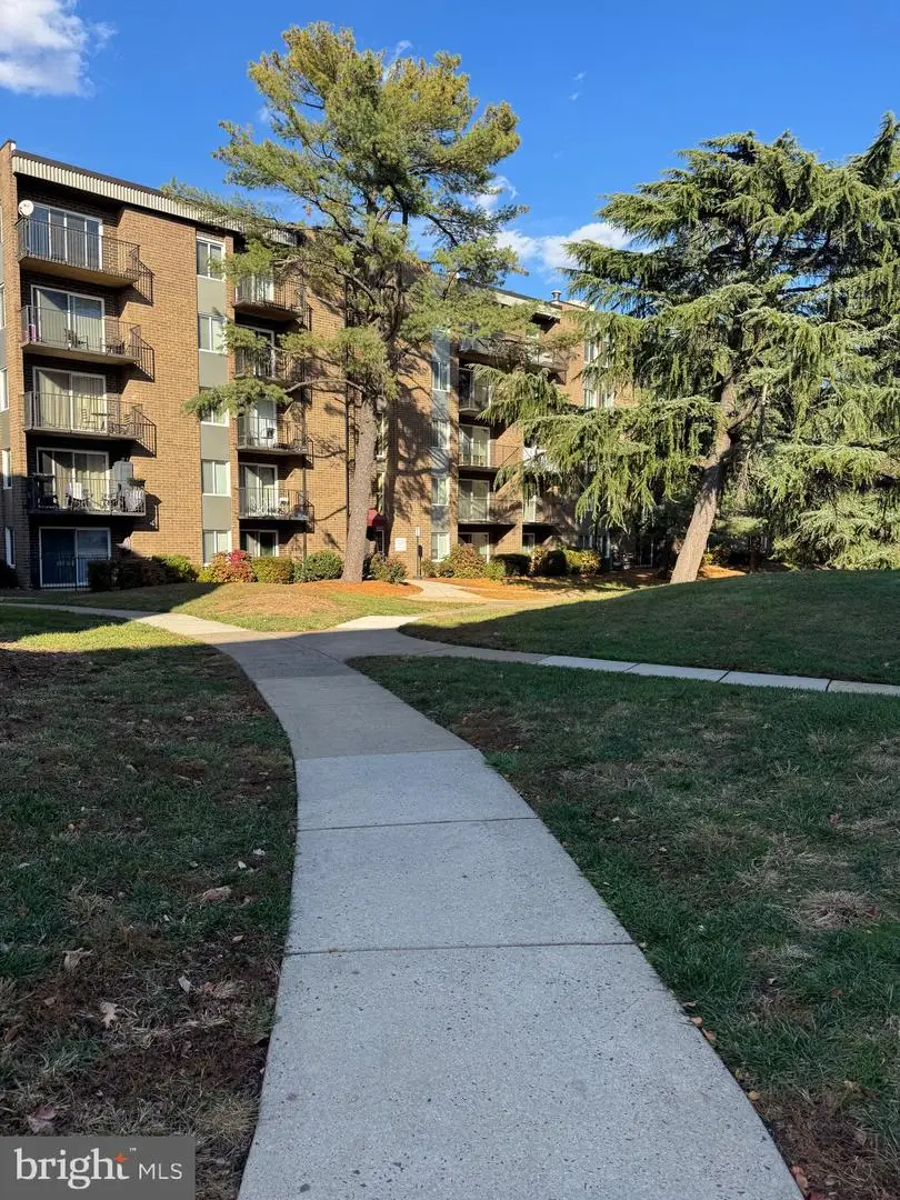 60 S Van Dorn St #314, Alexandria, VA 22304 - Image #1