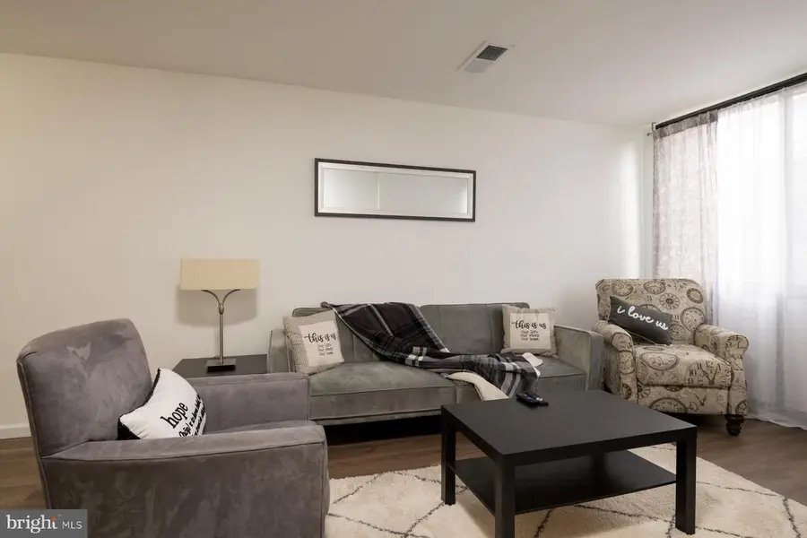 487 N Armistead St #101, Alexandria, VA 22312 - Image #2