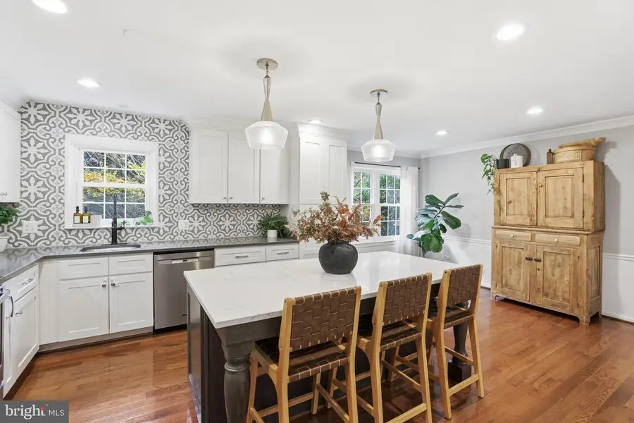 661 N Armistead St, Alexandria, VA 22312 - Image #2