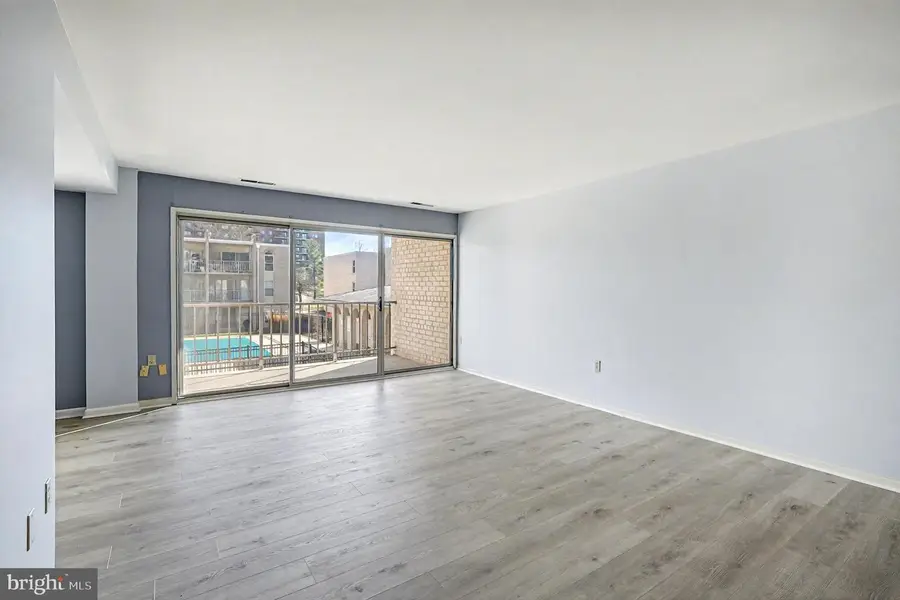 29 Canterbury Sq #201, Alexandria, VA 22304 - Image #3