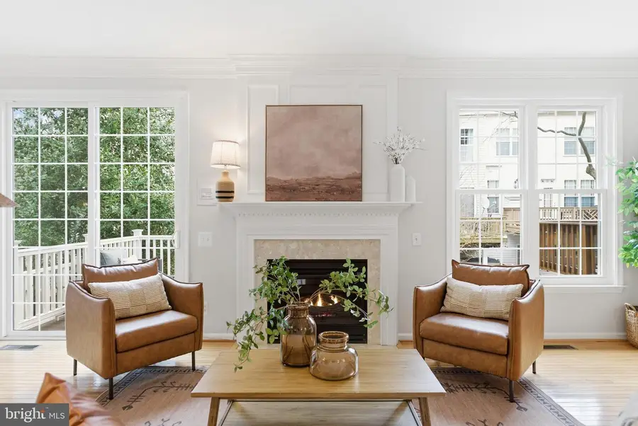 4645 Lambert Dr, Alexandria, VA 22311 - #3