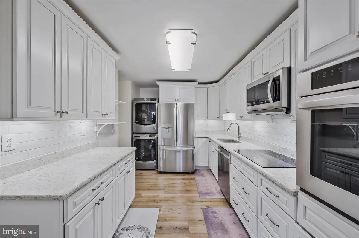 309 Yoakum Pkwy #807, Alexandria, VA 22304 - Image #1