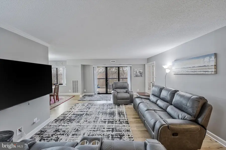 309 Yoakum Pkwy #807, Alexandria, VA 22304 - Image #3