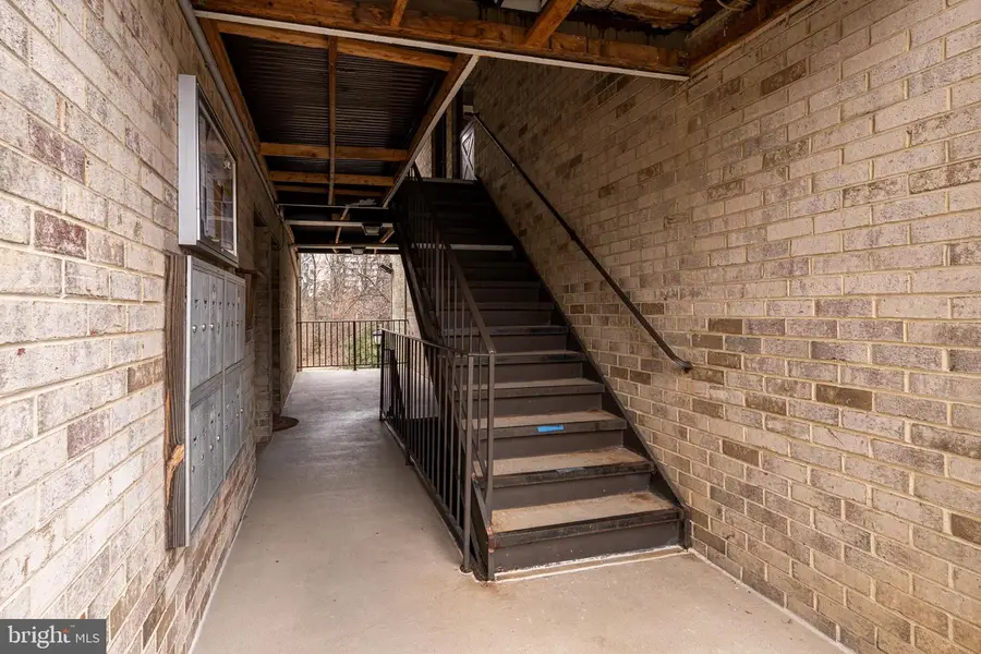 6137 Edsall Rd #i, Alexandria, VA 22304 - Image #3