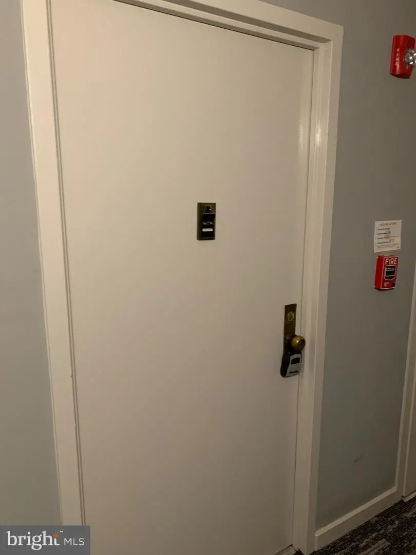 5300 Holmes Run Pkwy #1209, Alexandria, VA 22304 - Image #2