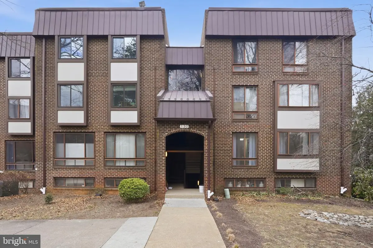 130 Roberts Ln #201, Alexandria, VA 22314 - Image #1
