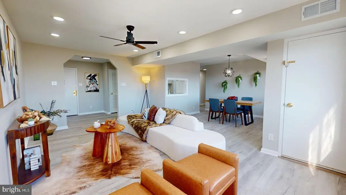 5340 Holmes Run Pkwy #1215, Alexandria, VA 22304 - Image #1