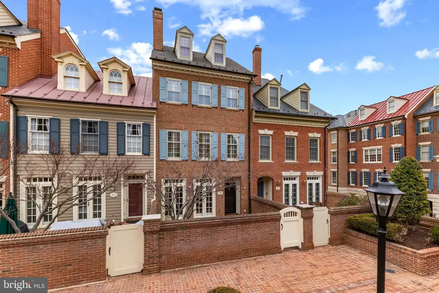 28 Wolfe St #34, Alexandria, VA 22314 - Image #2